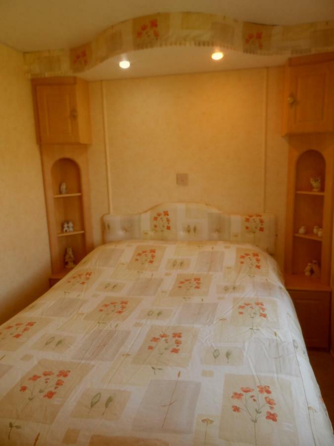 Luxury Mobile Home Near Perranporth Situated On A Quiet Farm Truro Esterno foto