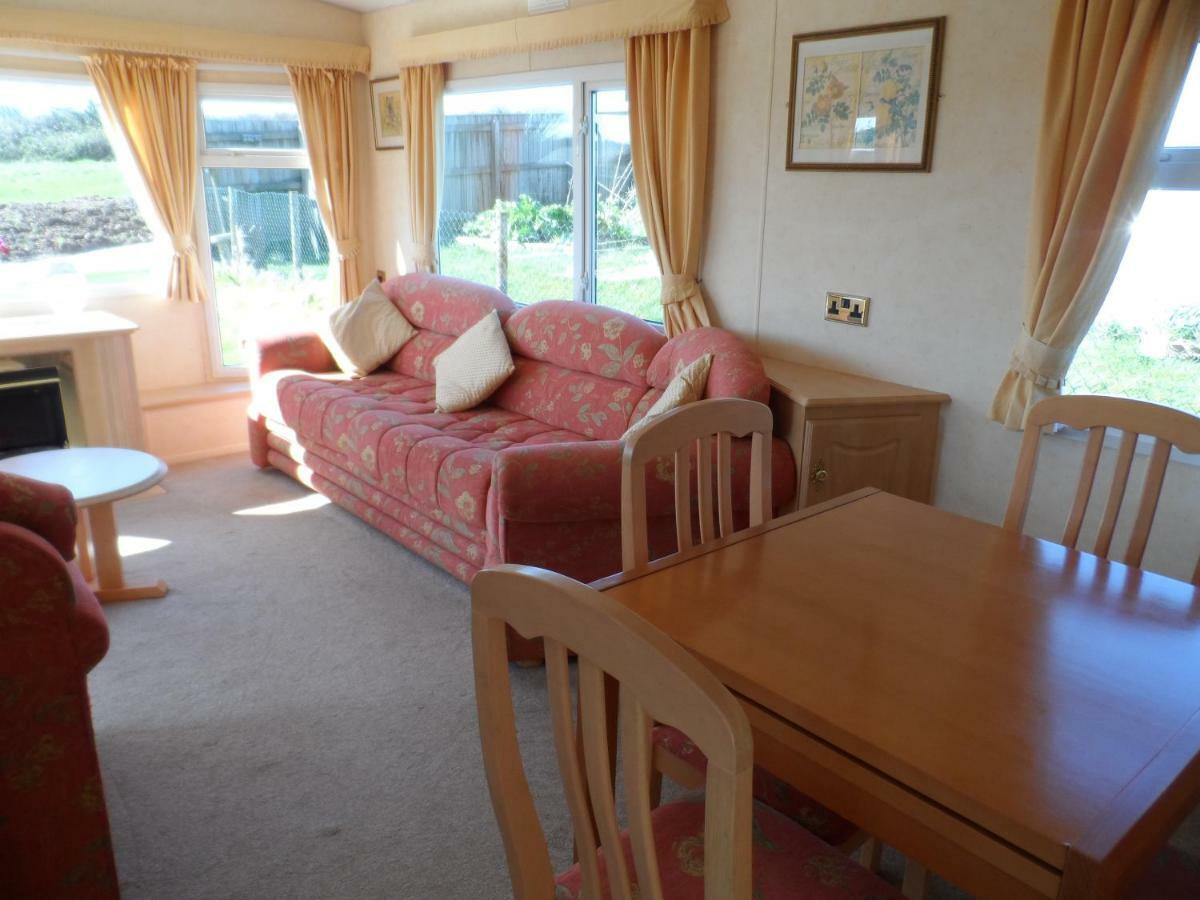 Luxury Mobile Home Near Perranporth Situated On A Quiet Farm Truro Esterno foto